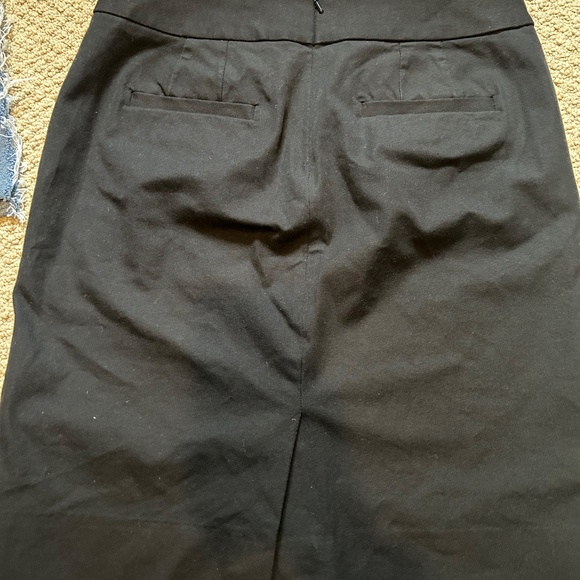 Banana Republic Black Pencil Skirt - Picture 5 of 7